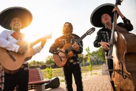 Lais Puzzle - Straßenkonzert der Mariachi-Band mexikanischer Musiker - 2.000 Teile
