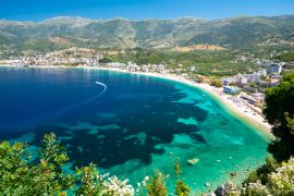 Lais Puzzle - schöne Aussicht auf Himare an der albanischen Riviera, Albanien - 2.000 Teile