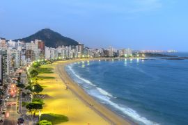 Lais Puzzle - Der Costa Strand in Vila Velha während der blauen Stunde , Espirito Santo , Brasilien - 2.000 Teile