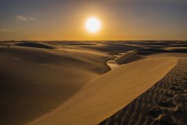 Lais Puzzle - Wunderschöner Sonnenuntergang im Lençois Maranhenses National Park - Barreirinhas, Maranhão - Brasilien - 2.000 Teile