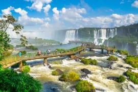 Lais Puzzle - Schöner Blick auf die Iguazu-Wasserfälle, eines der sieben Naturwunder der Welt - Foz do Iguaçu, Brasilien - 2.000 Teile