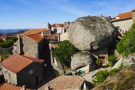 Lais Puzzle - Monsanto, Castelo Branco / Portugal: Dächer des Dorfes Monsanto - 2.000 Teile