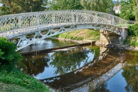 Lais Puzzle - Brücke im Garten, Lichtentaler Allee, Baden Baden, Deutschland - 2.000 Teile