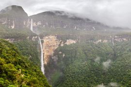 Lais Puzzle - Höchster Wasserfall Perus: Der Gocta-Fall im Amazonasgebiet in der Nähe von Chachapoyas - 2.000 Teile
