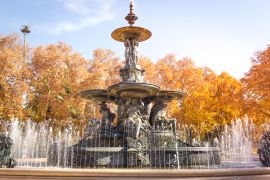 Lais Puzzle - Springbrunnen im Park - 2.000 Teile