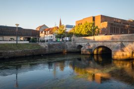 Lais Puzzle - Vejle Stadtzentrum mit Brücke und Vejle-Fluss in Vejle, Dänemark - 2.000 Teile