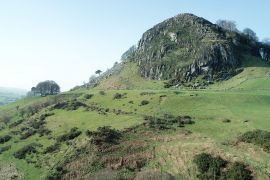 Lais Puzzle - Luftbild über Loudoun Hill in East Ayrshire, Schottland. Hier fand die Schlacht von Loudoun Hill zwischen einer schottischen Streitmacht unter Führung von Robert the Bruce und den Engländern statt - 2.000 Teile