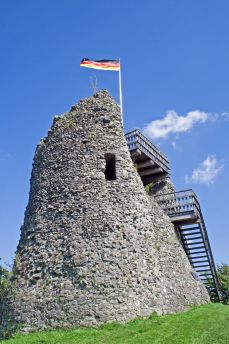 Lais Puzzle - Burgruine Eversberg im Sauerland (Nordrhein-Westfalen) - 2.000 Teile
