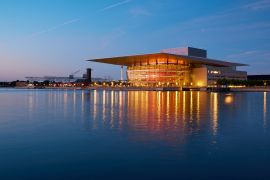 Lais Puzzle - Das Kopenhagener Opernhaus bei Nacht - 2.000 Teile