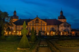 Lais Puzzle - Schloss Hundisburg zur Blauen Stunde - 2.000 Teile