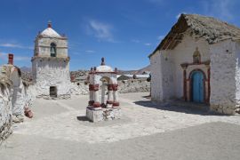 Lais Puzzle - Kirche von Parinacota, winziges Dorf der chilenischen Anden - 2.000 Teile