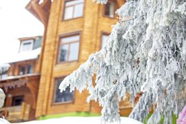 Lais Puzzle - Holzhaus im Schnee - 2.000 Teile