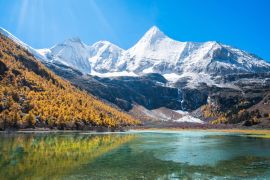 Lais Puzzle - Schneeberg in Daocheng Yading, China - 2.000 Teile