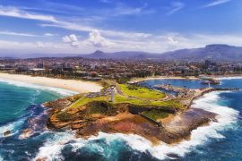 Lais Puzzle - Wollong Head vom Meer aus, Australien - 2.000 Teile