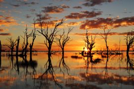 Lais Puzzle - Sonnenuntergang Reflexionen auf See Menindee Outback Australien - 2.000 Teile