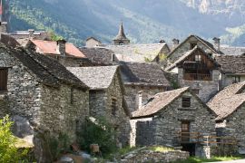 Lais Puzzle - Steindorf - 2.000 Teile