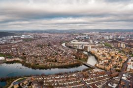 Lais Puzzle - Luftblick über Cardiff Bay, Wales - 2.000 Teile