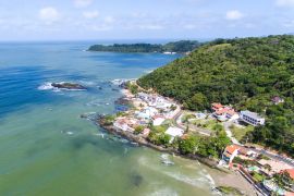 Lais Puzzle - Praia Brava em Itajaí, Santa Catarina, Brasilien - 2.000 Teile