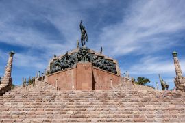 Lais Puzzle - Denkmal für die Helden der Unabhängigkeit, Humahuaca, Jujuy, Argentinien - 2.000 Teile