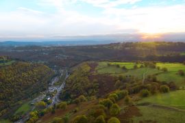 Lais Puzzle - Schöne Luftaufnahme der Täler in Südwales, Blaenau Gwent, Abertillery - 2.000 Teile