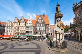 Lais Puzzle - Historischer Marktplatz in Bremen mit Roland Statue - 2.000 Teile