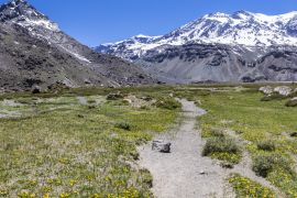 Lais Puzzle - Die vom Vulkan San Jose dominierten Anden-Täler in Cajon del Maipo, Santiago de Chile, bieten einen atemberaubenden Blick über Berge und Gletscher und sind ein perfekter Ort zum Wandern und für Abenteuer an einem abgelegenen Ort - 2.000...