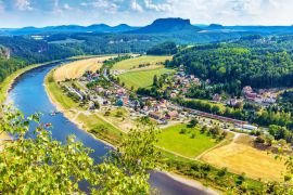 Lais Puzzle - Blick auf Rathen, Deutschland, von der Basteibrücke aus. - 2.000 Teile