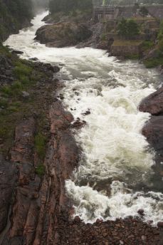 Lais Puzzle - Vattenfall in Trollhättan, Schweden - 2.000 Teile