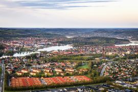 Lais Puzzle - Silkeborg Stadt in Dänemark von oben gesehen - 2.000 Teile