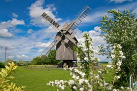 Lais Puzzle - Ansicht der Windmühle Krippendorf, Jena, Thüringen, Deutschland. - 2.000 Teile