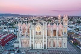 Lais Puzzle - Schöne Luftaufnahme des Sühnetempels von Leon in Guanajuato, Mexiko - 2.000 Teile