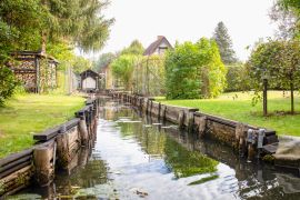 Lais Puzzle - Der deutsche Spreewald, Kanäle, Boote, lebendige Pflanzen und alte Holzhäuser, Brandenburg - 2.000 Teile