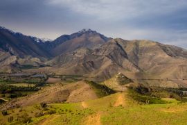 Lais Puzzle - Kakteen, Berge und Täler in der Nähe der Stadt Vicuña Vicuna. Elqui-Tal in Chile - 2.000 Teile