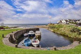 Lais Puzzle - Der Hafen von Blackwaterfoot auf der Insel Arran, Nord-Ayrshire, Schottland - 2.000 Teile