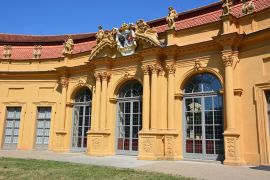 Lais Puzzle - Historisches Konservatorium (Orangerie) in der Stadt Erlangen, (Bayern), Deutschland - 2.000 Teile