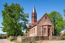 Lais Puzzle - Dorfkirche Altkünkendorf in der Uckermark, Brandenburg, Deutschland - 2.000 Teile