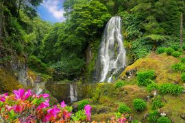 Lais Puzzle - Wasserfall Veu da Noiva, Insel Sao Miguel, Azoren, Portugal - 2.000 Teile