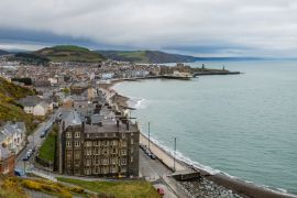 Lais Puzzle - Panoramablick über die Universitätsstadt Aberystwyth in Wales - 2.000 Teile