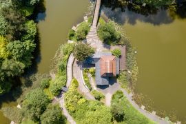 Lais Puzzle - Sicht von oben auf die alte japanische Pagode auf dem Gartenfestgelände, Ebbw Vale, Wales - 2.000 Teile