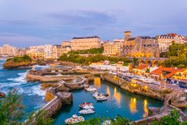 Lais Puzzle - Sonnenuntergang Blick auf Yachthafen in Biarritz, Frankreich - 2.000 Teile