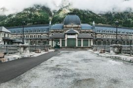 Lais Puzzle - Canfranc Bahnhof, Aragon, Spanien - 2.000 Teile