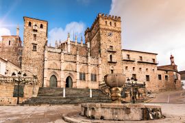 Lais Puzzle - Königliches Kloster von Santa Maria de Guadalupe, Provinz Caceres, Extremadura, Spanien - 2.000 Teile