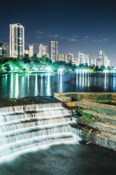 Lais Puzzle - Foto des Lago Igapo, Londrina - Parana, Brasilien - 2.000 Teile