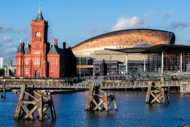 Lais Puzzle - Gebäude Pierhead und Millenium Centre Cardiff Bay - 2.000 Teile