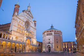 Lais Puzzle - Cremona - Die Kathedrale Himmelfahrt der Jungfrau Maria Abenddämmerung - 2.000 Teile