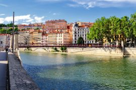 Lais Puzzle - Lyon (Frankreich) alte Gebäude in der Nähe des Flusses Saone - 2.000 Teile