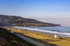 Lais Puzzle - Strand im schönen Morgenlicht am Strand von Redondo, Peru - 2.000 Teile