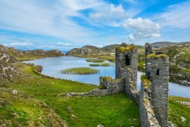 Lais Puzzle - Ruinen von Three Castle Head, Grafschaft Cork, Irland - 2.000 Teile