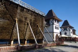 Lais Puzzle - Gradierwerke, Sole-Inhalationstürme in Inowrocław, Polen - 2.000 Teile