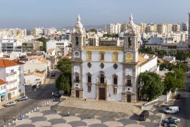 Lais Puzzle - Blick auf die Kathedrale in der Altstadt von Faro, Portugal - 2.000 Teile